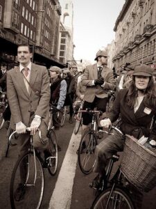 Tweed Run 1 (copyright Matt Shaw:www.doozzi.com)