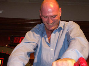 Lawrence Dallaglio v Les Ferdiand 1