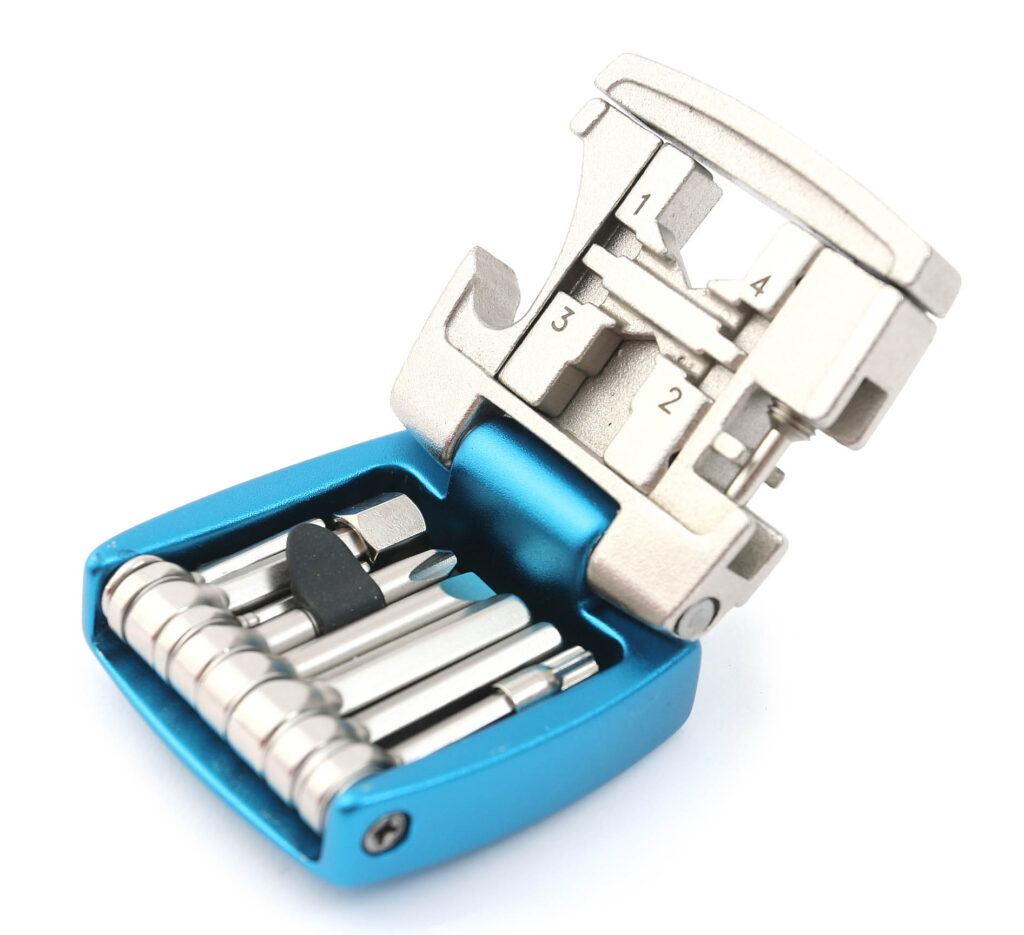 Knog 20 function multitool open