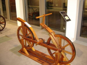 leonardo bike.jpg