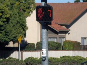 Countdown pedestrian signal (picture credit Coolcaesar:Wikimedia Commons).jpg