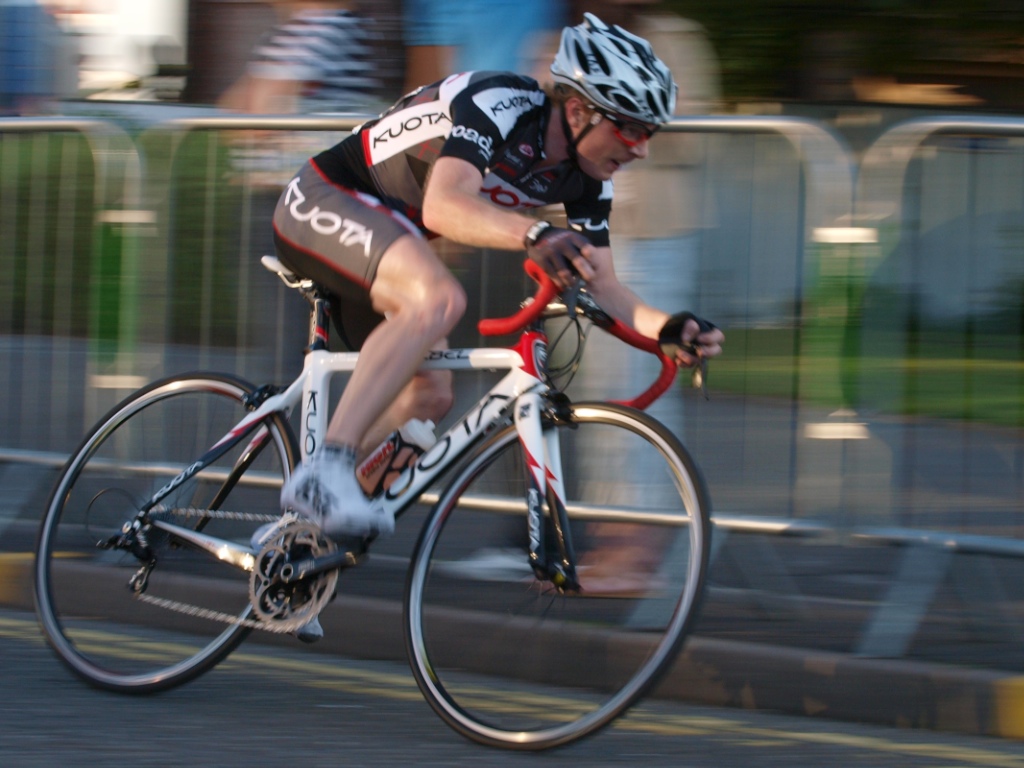 Halfords Tour Series Stoke (copyright Simon MacMichael) 18