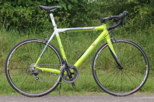 Red Bull Pro 2000 - full bike