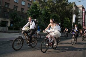 Russian cycle wedding
