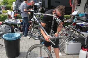 Frank Schleck&rsquo;s Team Saxo Banks Specialized Tarmac SL3