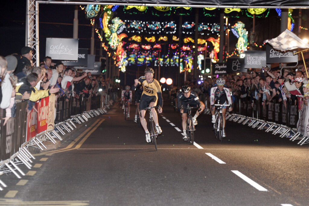 Blackpool Nocturne 09.jpg