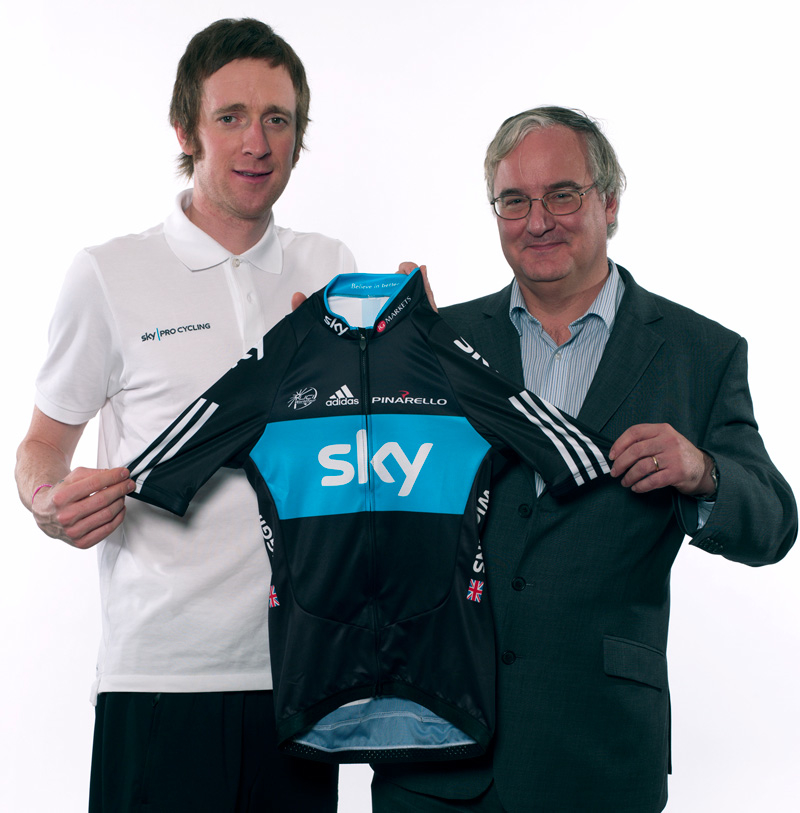Bradley Wiggins and IG Group CEO Tim Howkins.jpg