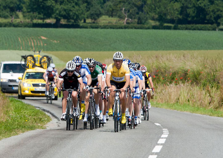 London 2 Paris © HotChillee:The London-Paris 2010:Angus Thomson.jpg