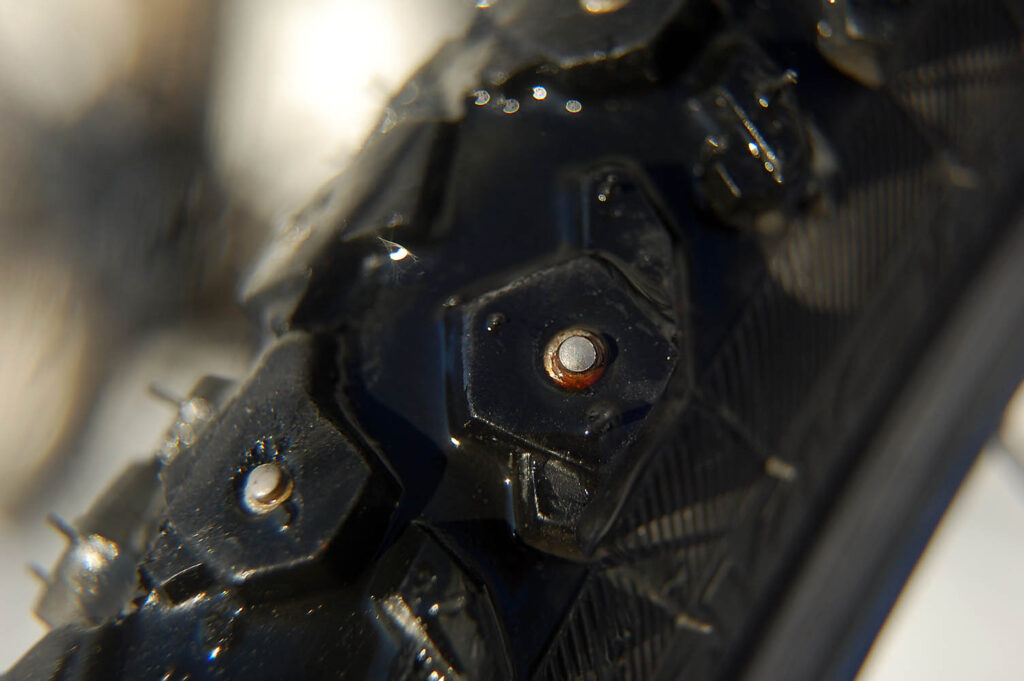 Studded tyre