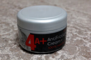 QM Sports Care antifriction cream