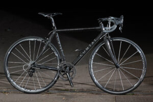 Comtat Aristo full bike.jpg