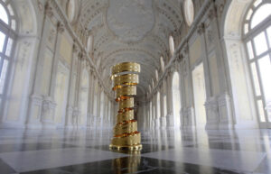 Giro d’Italia trophy (photo Alessandro Trovati:RCS Media)