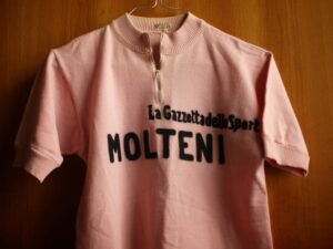 Eddy Merckx 1972 maglia rosa.jpg