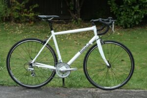 Pinnacle Dolomite One full bike.jpg