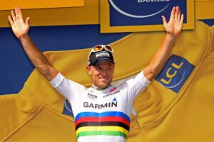 THor Hushovd celebrates winning 2011 TDF Stage 13 copyright PhotoSport International.jpg