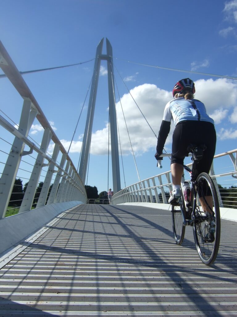 Diglis Bridge Worcester (picture credit Henry Harbord/Sustrans).jpg