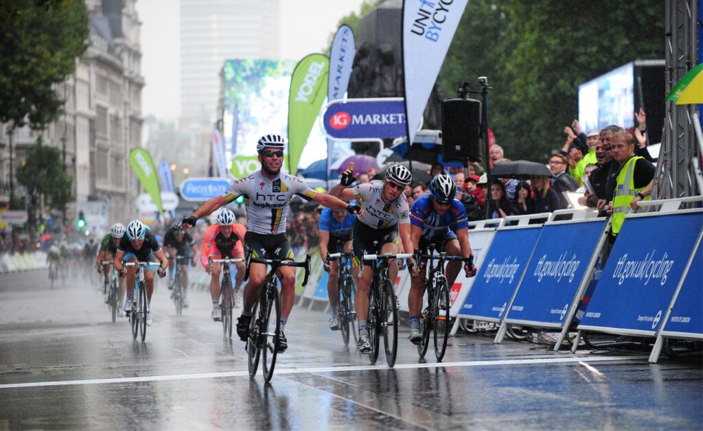 ToB 2011 Mark Cavendish wins in London.jpg