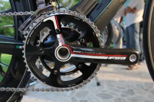 Bianchi Oltre 2012 – FSA K-Force Light chainset.jpg