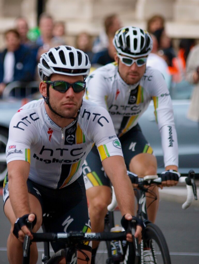 TOB 2011 London 01 Cav pre start © Simon MacMichael.jpg