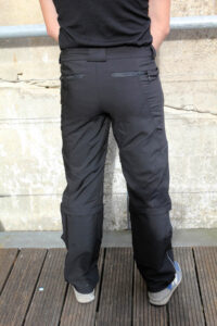 Showers Pass Hibrid Zip off pants rear