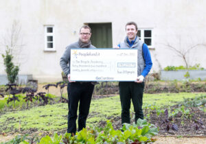 Bicycle-Academy-Andrew-Denham-receives-cheque-from-peoplefund.it-Hugh-Fearnley-Whittingstall