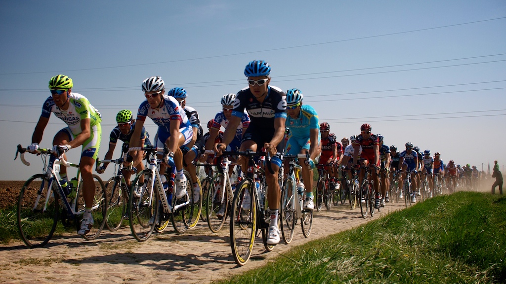 Paris-Roubaix 2011: The peloton chases © Simon MacMichael.jpg