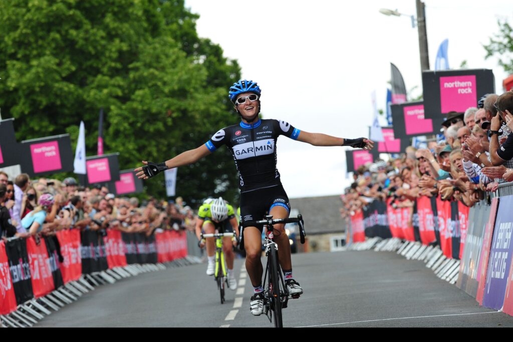 pic womens Lizzie Armistead takes National Championship.jpg