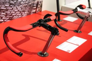 Trek World 2012 Bontrager Race X Light Isozone bar