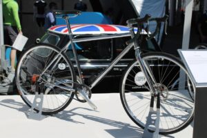 Cooper bikes Avus side view