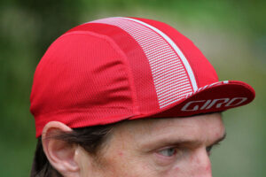 Giro Peloton cap – peak up