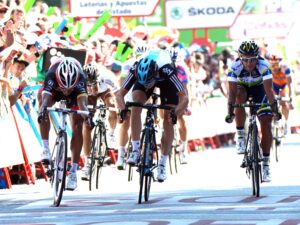 Vuelta 2012 S18 final sprint Bennati beats Swift (copyright Unipublic:Graham Watson)