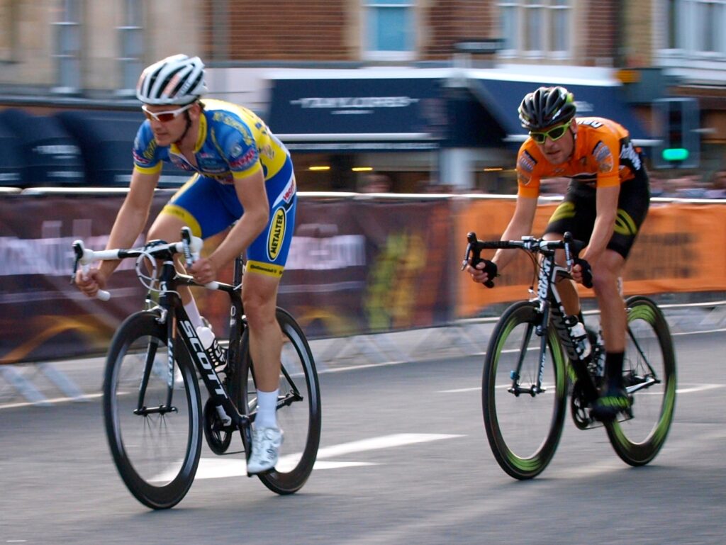 Halfords Tour Series Marcel Six and Dean Windsor (© Simon MacMichael)
