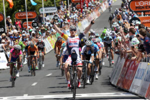 Andre Greipel wins stage 1 of the 2013 Santos Tour Down Under (copyright Santos Tour Down Under, Regallo)