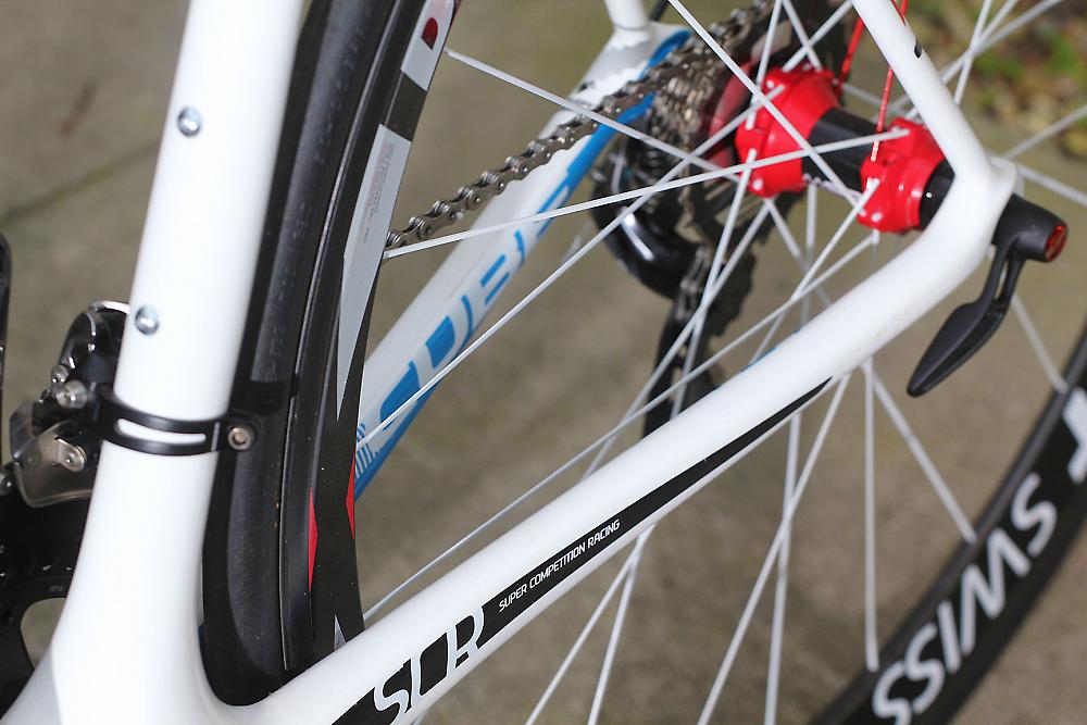 https://cdn.road.cc/wp-content/uploads/2013/02/Cube20Litening20Super20HPC20Race20-20stays.jpg