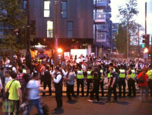 Image from twitter.com @MetPoliceEvents