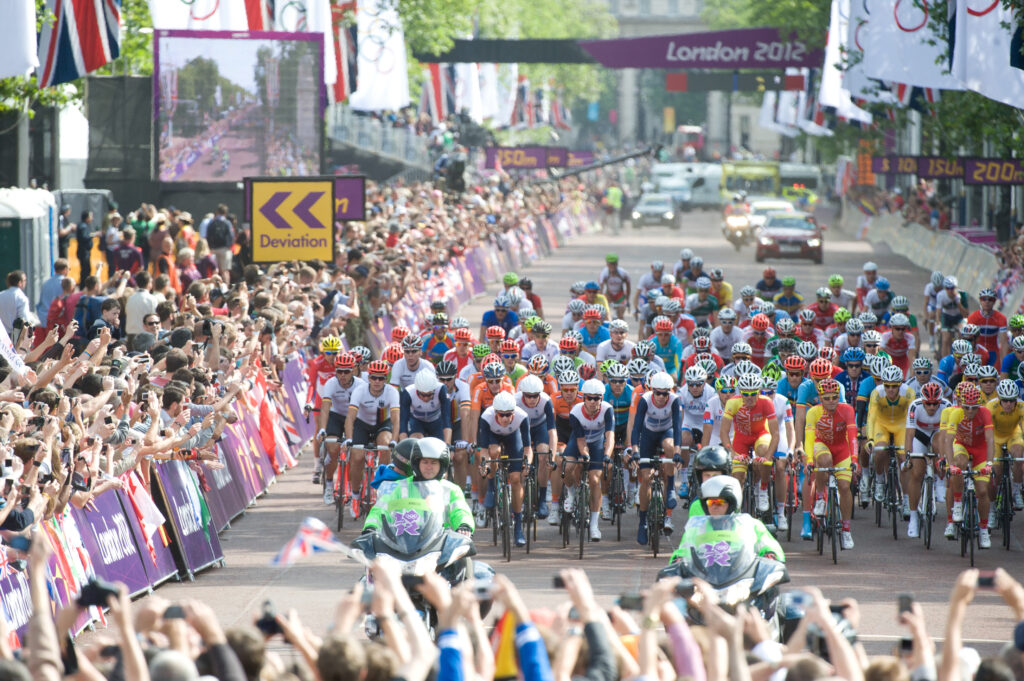 London 2012 men’s road race start (copyright Britishcycling.org.uk)