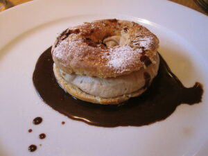 Paris-Brest (picture Dainee Ranaweera, Wikimedia Commons)