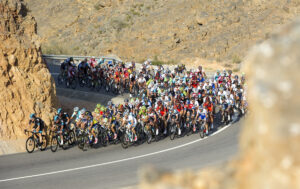 Peloton on 2013 Tour of Oman Stage 3 (Credit- Lloyd Images:Muscat Municipality)