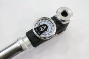 Crank Bros Sterling LG gauge