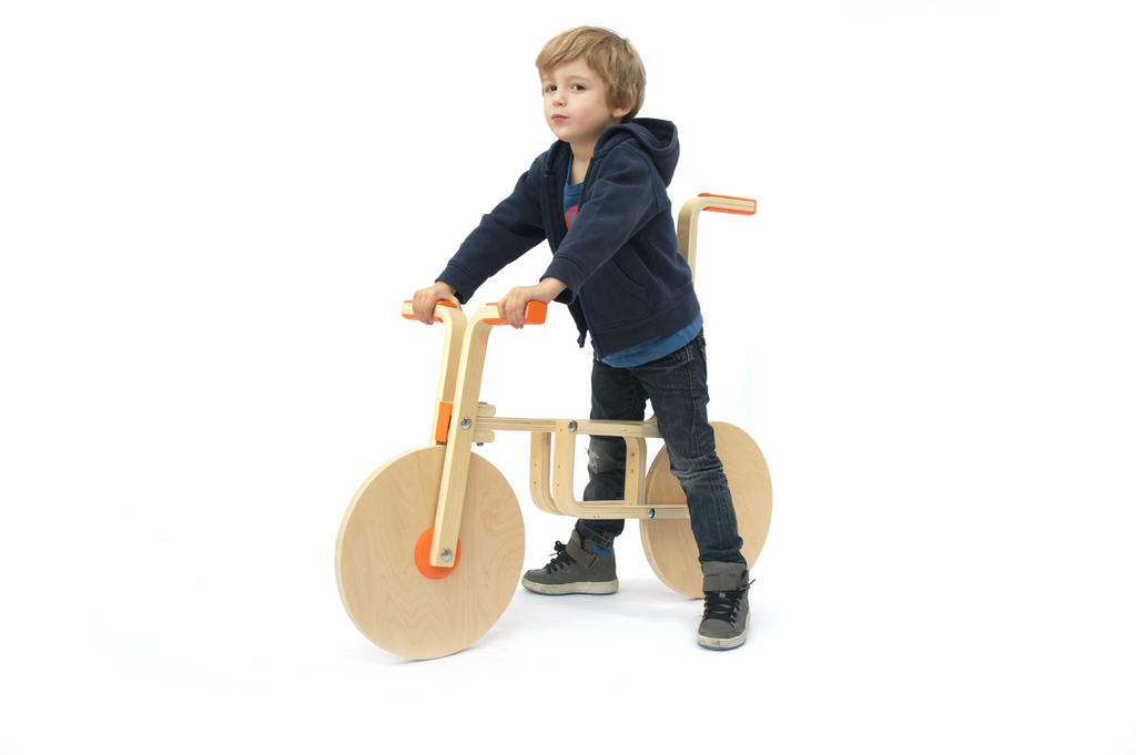 DIY Draisienne (IKEA Frosta stool bike – source Instructables com)