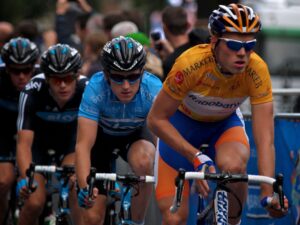 Tour of Britain 2011: Overall champ Lars Boom tracked by points jersey winner Geraint Thomas © Simon MacMichael.jpg
