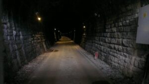 Two Tunnels &ndash; Devonshire Tunnel