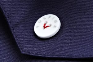 Vulpine v-stitch button