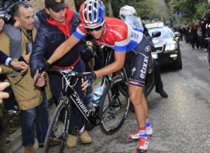 pros walking 4 © team sky