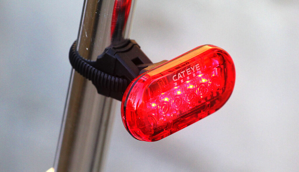 Cateye Omni 5 rear light
