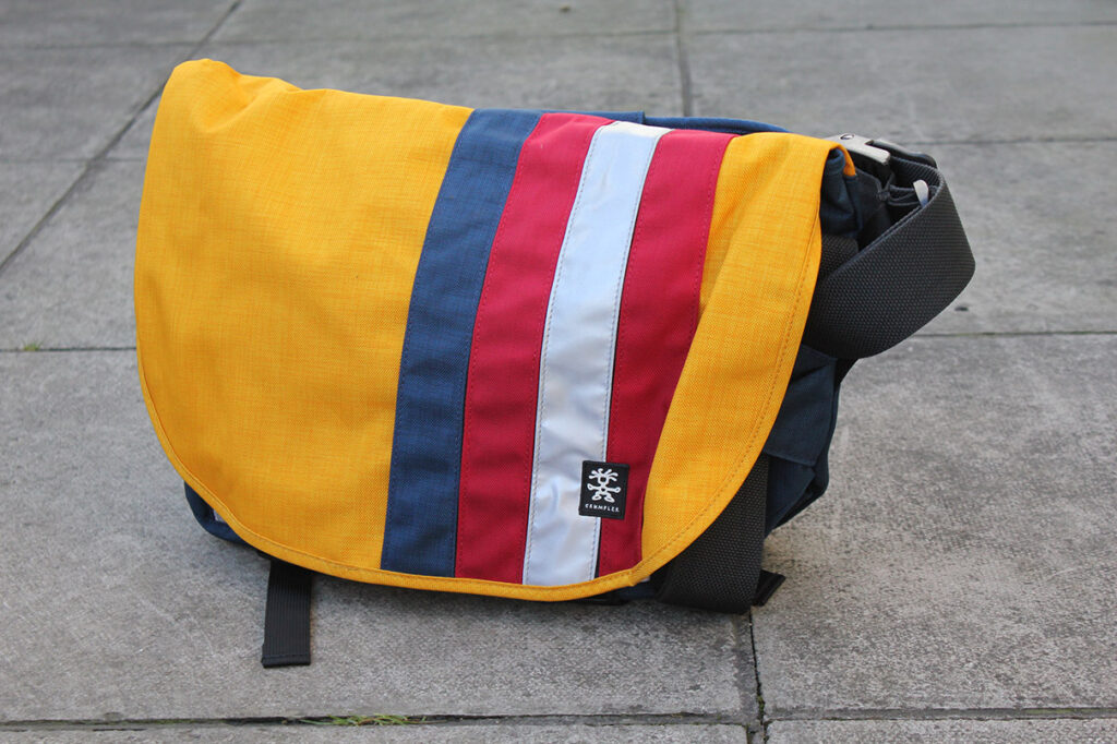 Crumpler Dinky Di messenger bag