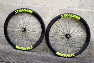Strada Rail Carbon Clincher wheels