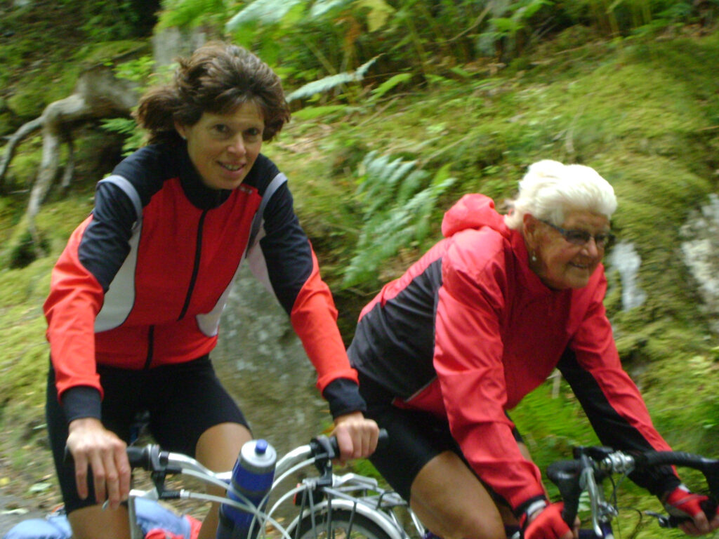 Aileen Brown and Audrey Fyfe on holiday