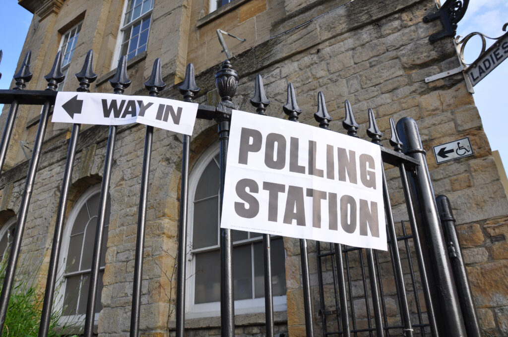 Polling Station (Flickr Creative Commons – Simon Clayson)