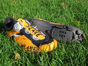 Lake MX331CX Shoe - Packshot with Sole
